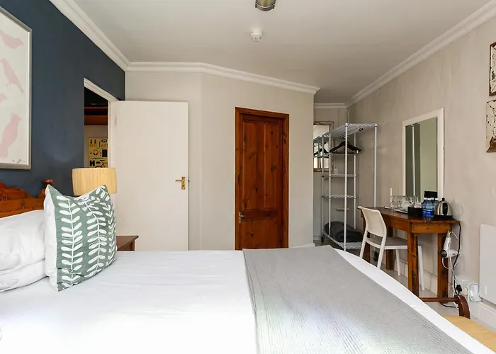 Adventure Pad\'S By The Farmhouse Hotel